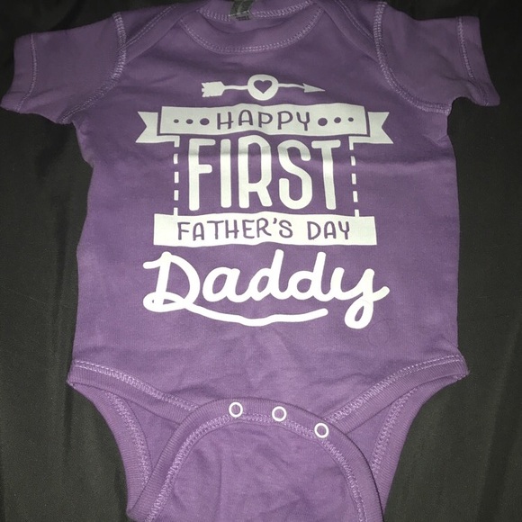 Happy First Fathers Day Daddy Cute Newborn Baby Outfit Pink Baby One Piece Happy First Fathers Day Daddy Cute Newborn Baby Outfit Pink Baby One Piece